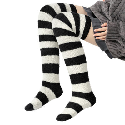 Coral Fleece Knee High Long Heart Pattern Socks 2 Pairs Set – Red & White